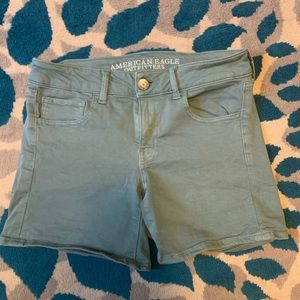 American Eagle, super stretch twill short, size 8
